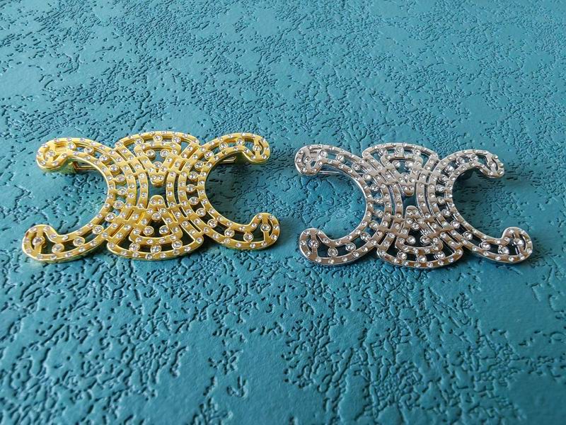 Celine Brooch 04lyr04